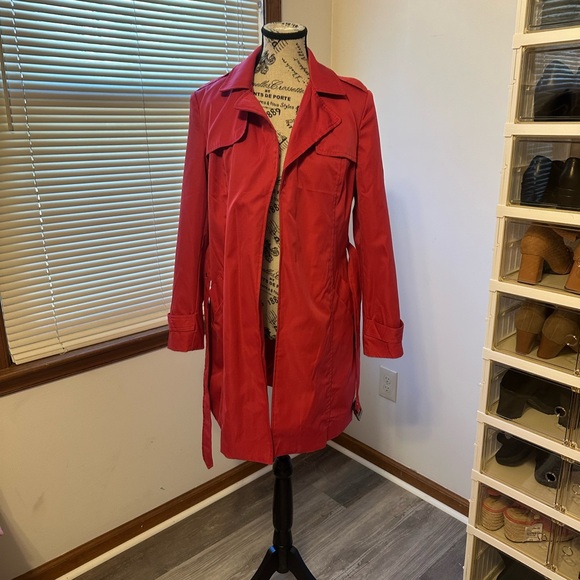 Roz & Ali Jackets & Blazers - Roz & Ali‎ hot pink lightweight rain coat Small